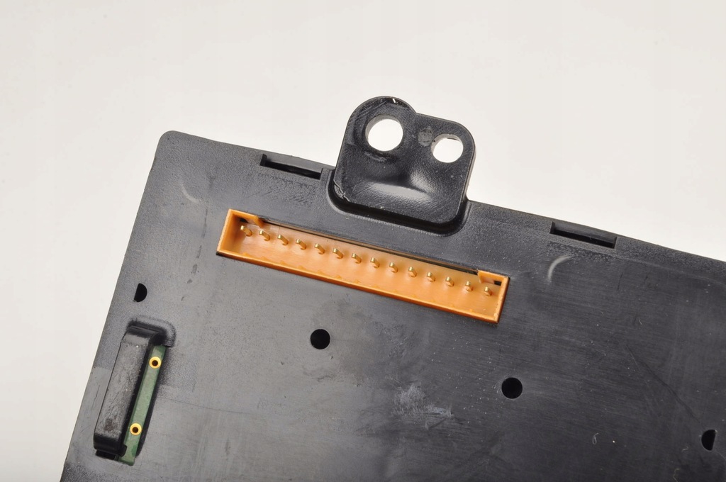 фото №7, Aston martin db9 панель управление радио средний 4g43-13d734-dc