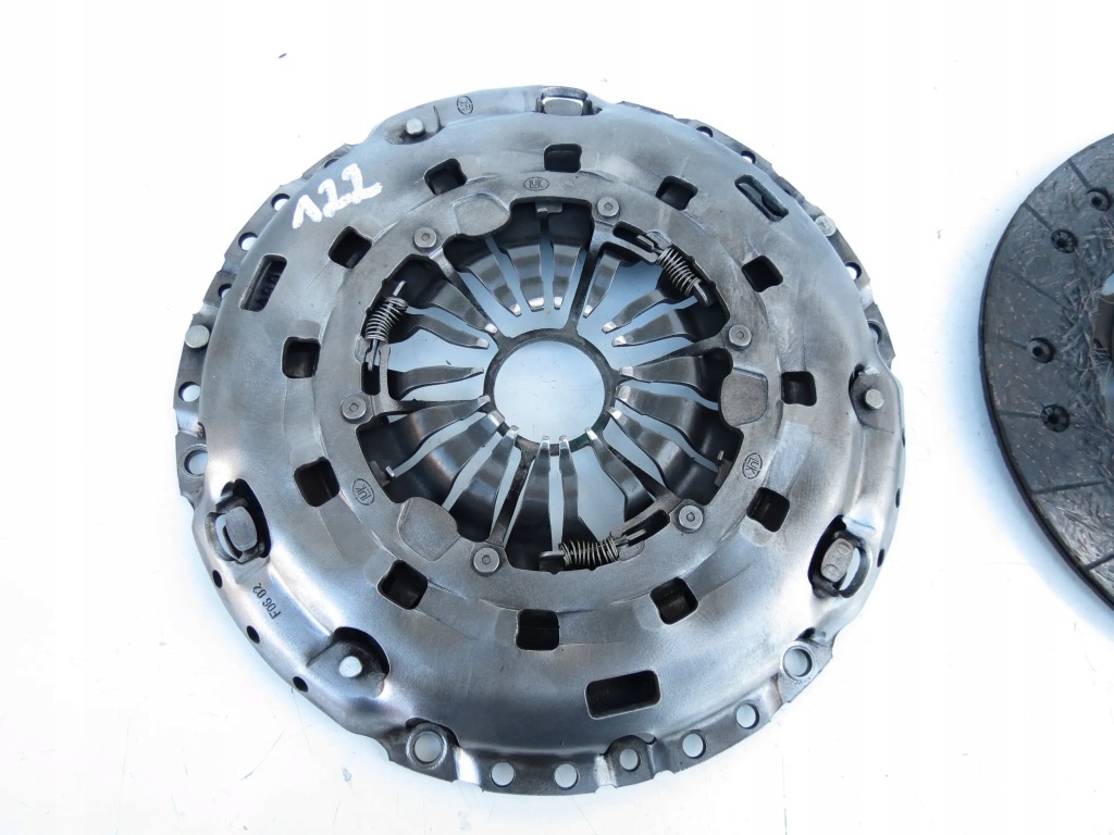 Зчеплення маховик з двома масами притиск диск комплект volvo v70 iii s80 ii 2.0f в Україні