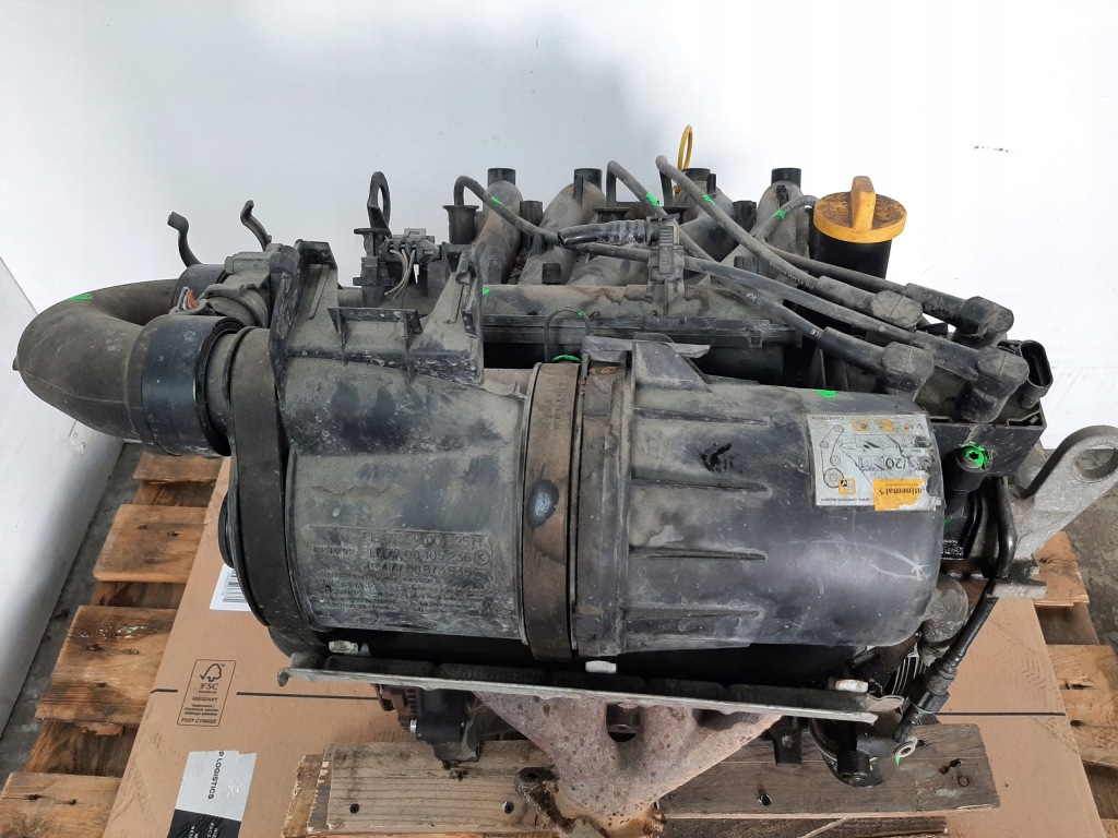 фото №12, Renault clio ii lift 1.2 8v 05r двигатель d7f726 43kw 58km