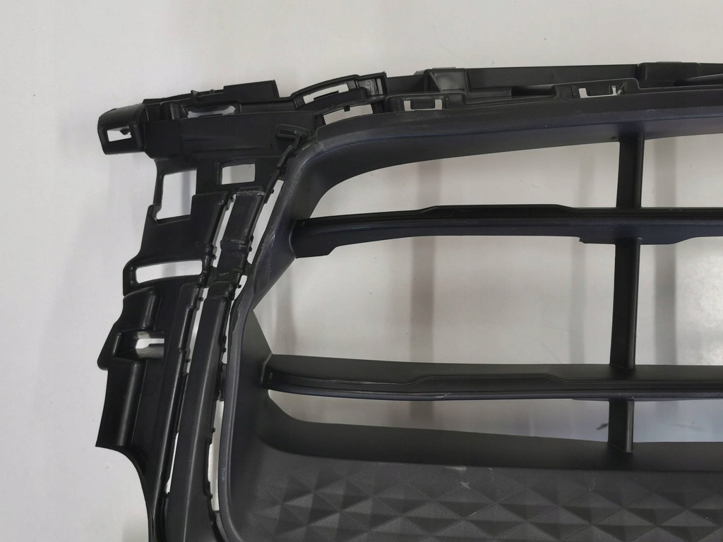 фото №9, Решётка радиатора, решётка радиатора, решётка средняя porsche macan lift gts 2.275