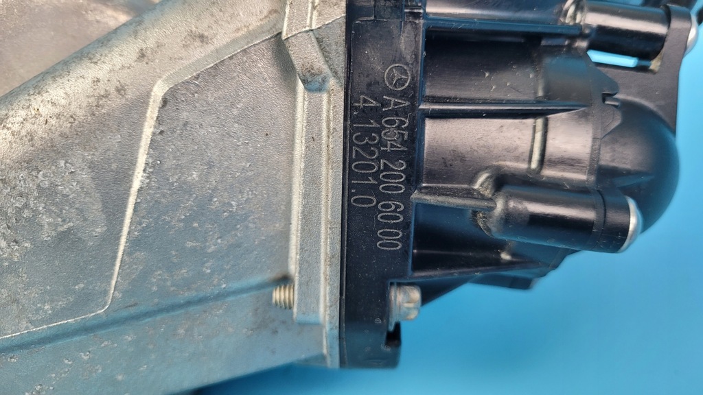 фото №13, Mercedes w206 c200 23r насос wody с термостат a6542006000 a6542011000