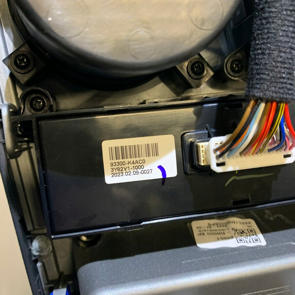 фото №13, Hyundai kona electric ev туннель средний панель зарядное устройство рамка 95560cm000