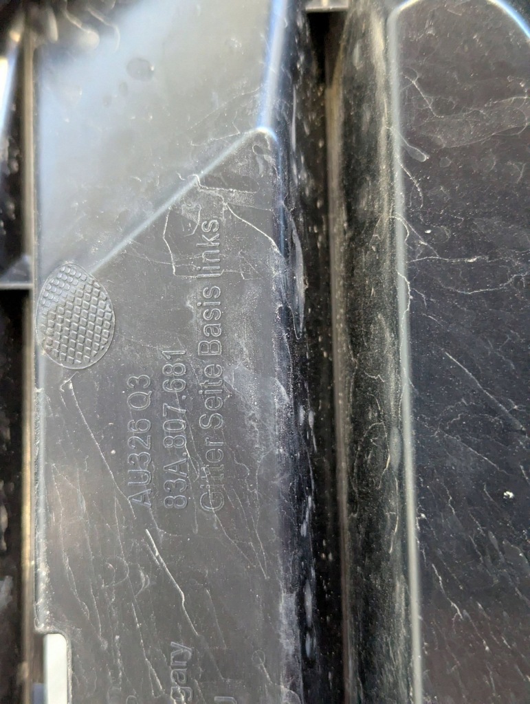 Купить Audi q3 83a 2018-2025 бампер перед передний левая решётка