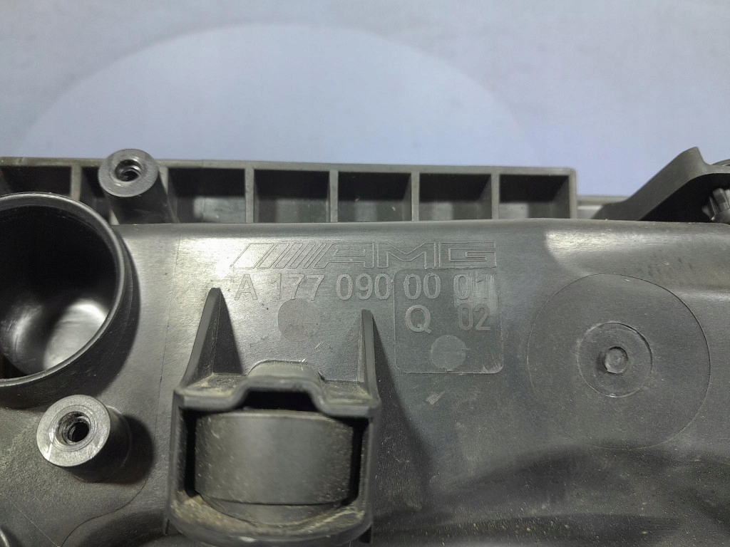 Mercedes amg gt 4 door w290 4.0 v8 639 km корпус фильтра воздуха Недорого