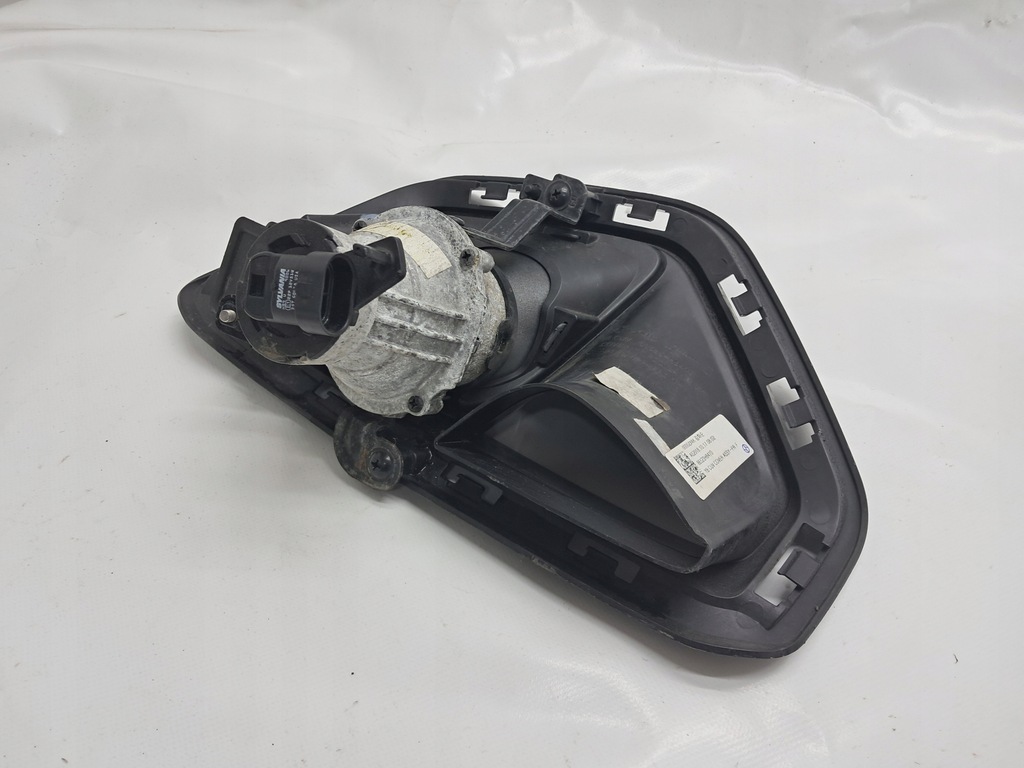 фото №9, Kia stonic 17- решётка противотуманная фара бампера левый перед комплект 86525-h8410