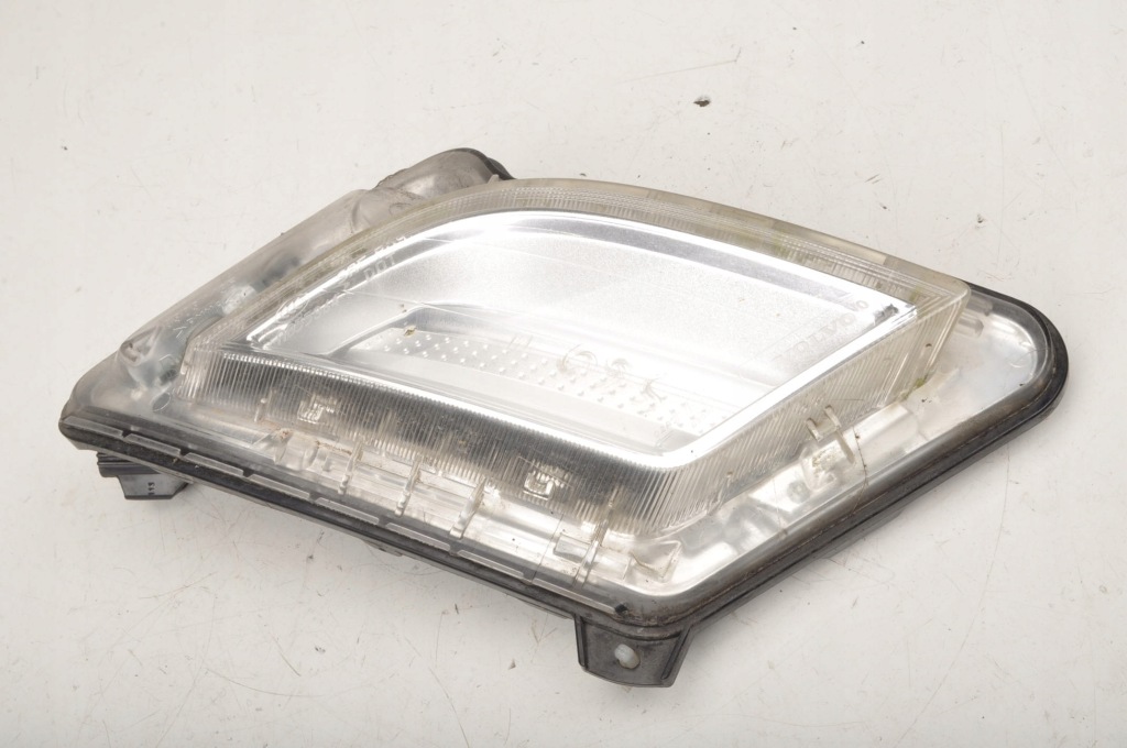 фото №1, Volvo s60 ii v60 противотуманная фара правый 89091135