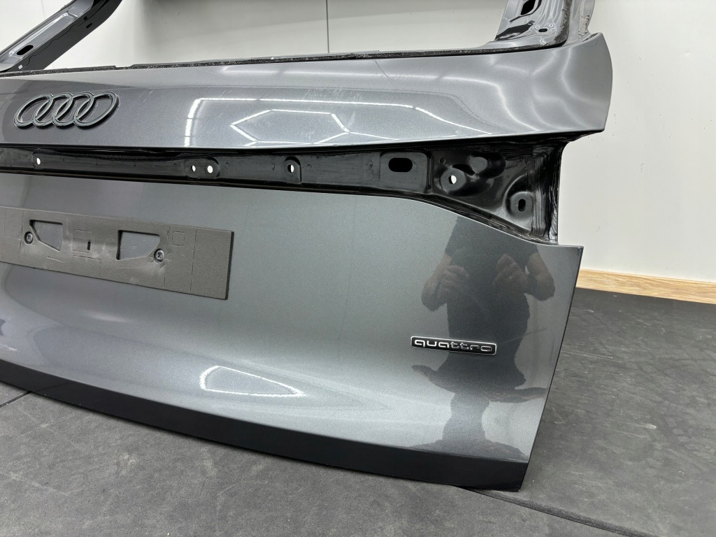Audi q5 3 8m 2024r-- кришка багажника багажника задні задня Оригінал
