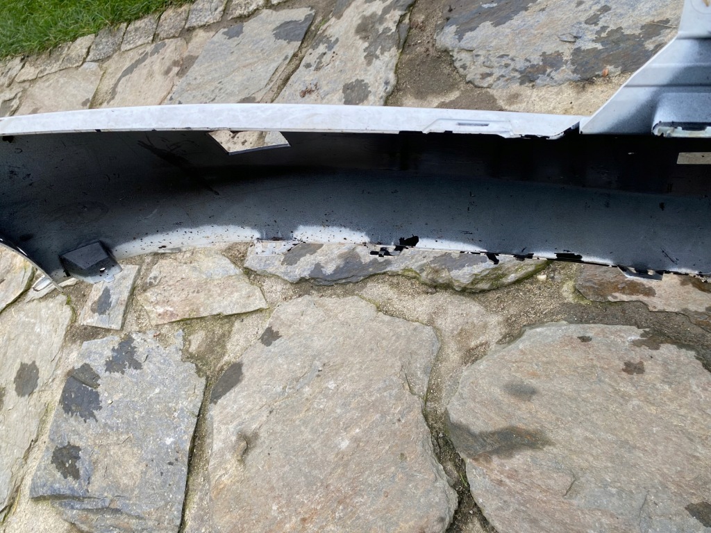 Toyota proace бампер перед 9811847477 оригінал Ціна