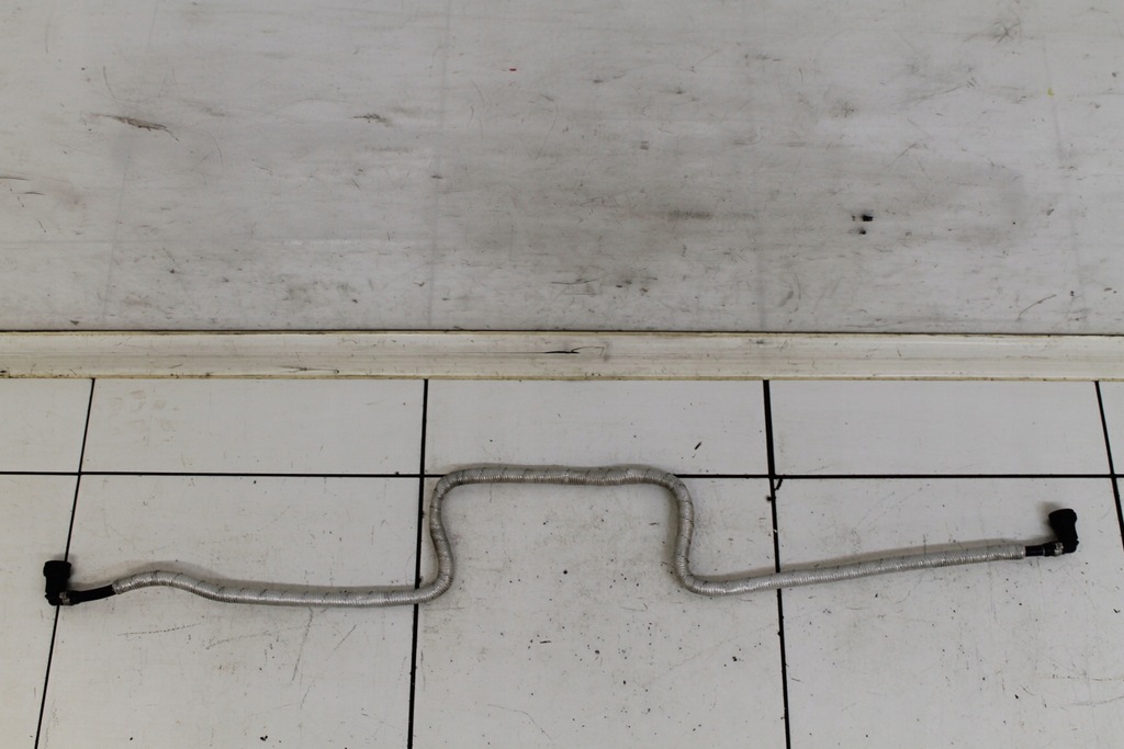 фото №2, Audi r8 420 06- 4.2 fsi wąż шланг бака пального