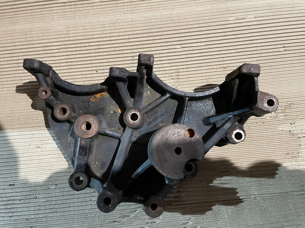 фото №1, Основание кронштейн компрессор генератора scania r