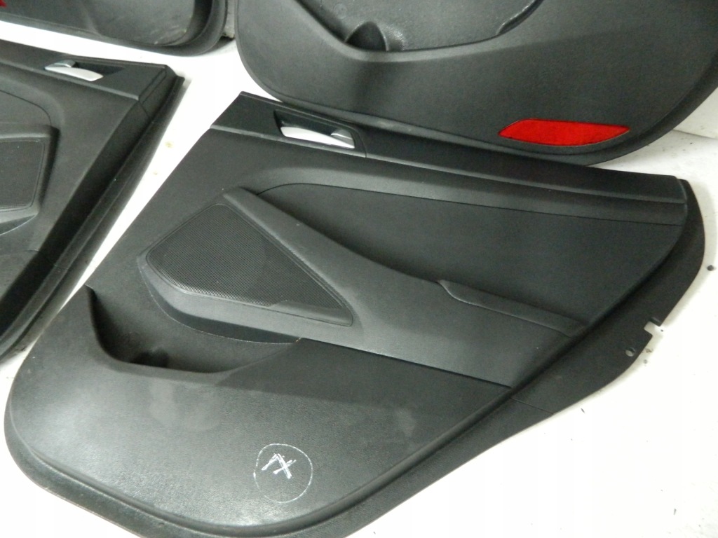 фото №5, Обшивки дверь hyundai tucson 15-20