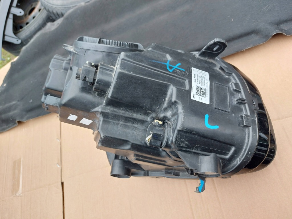 фото №10, Лампы перед комплект citroen c3 aircross europa