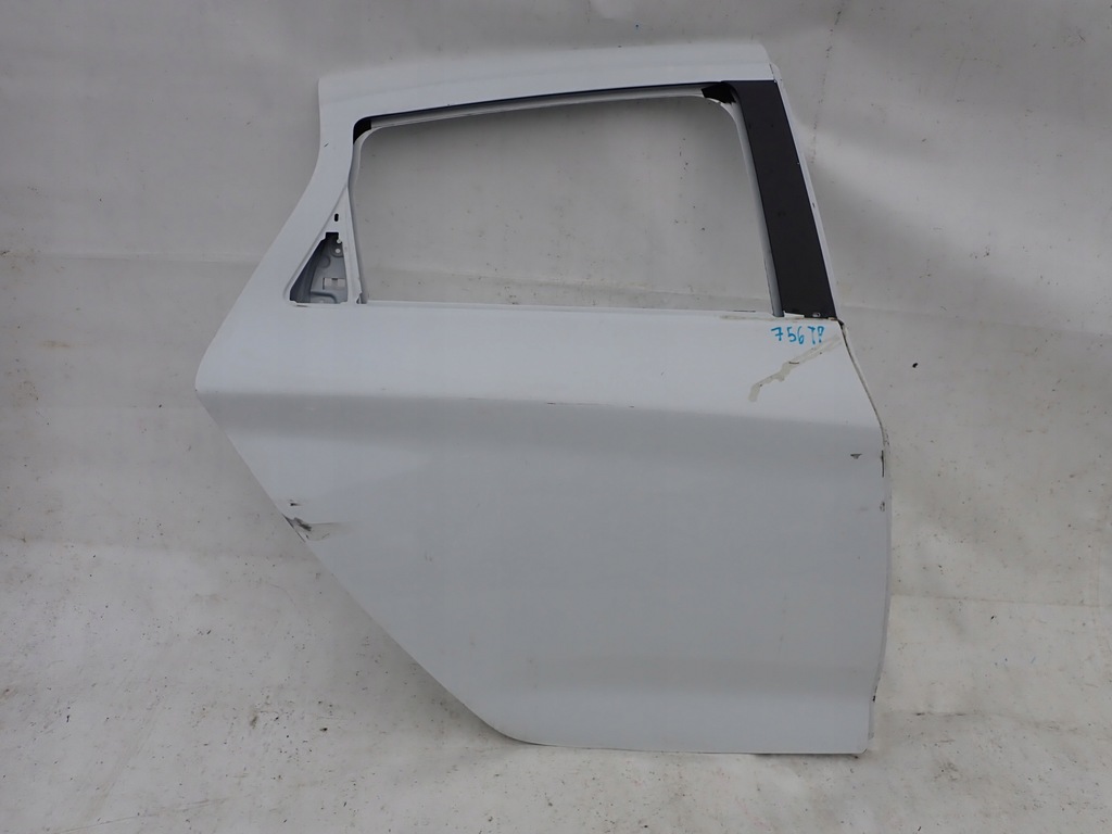 фото №1, Renault zoe 12- дверь правое задняя задние