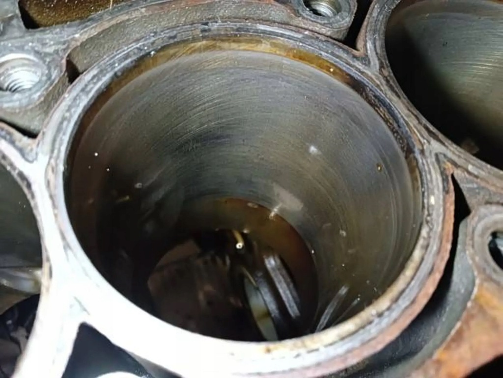 фото №6, Блок двигателя audi a3 vw passat b6 b7 golf vi touran 1.4 tsi tfsi 03c021af