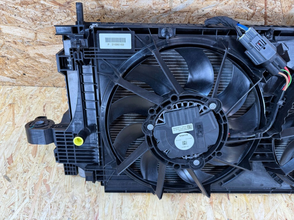 фото №11, Комплект радіатор радіатор вентилятор polestar 2 ii ev електрик 2020-