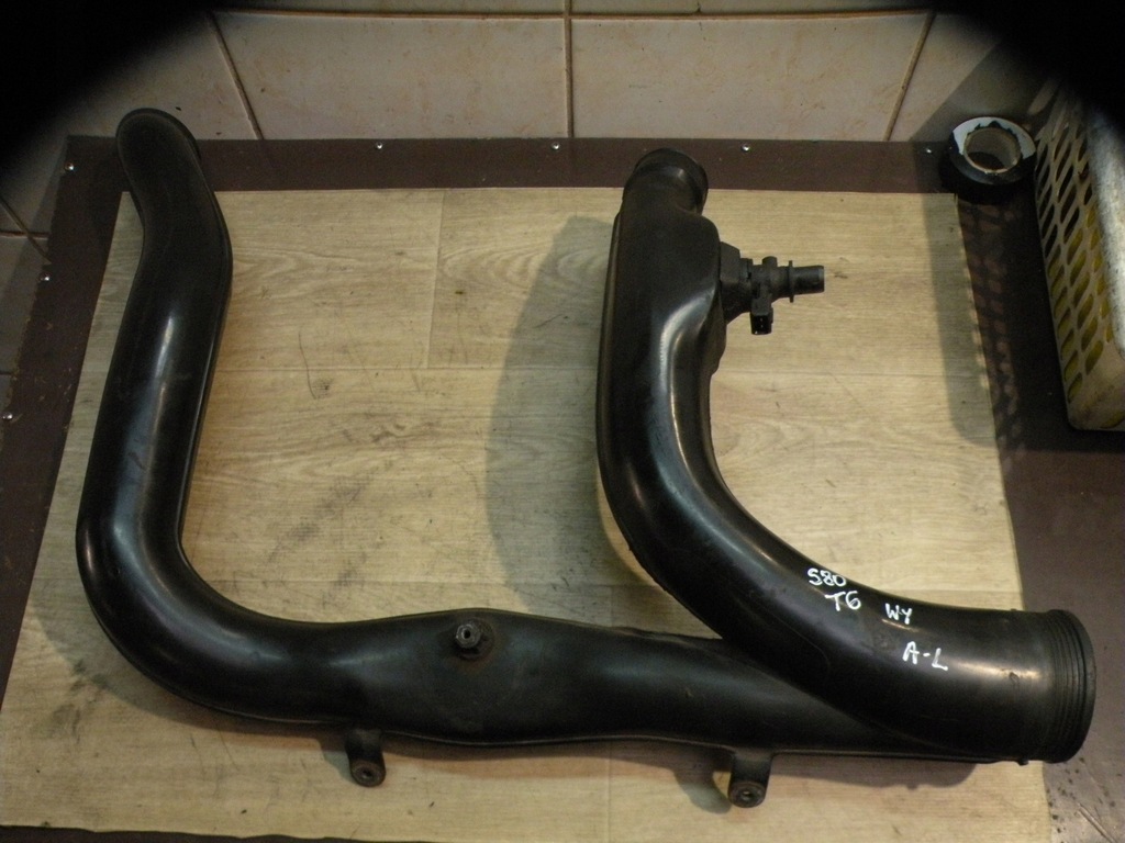 фото №1, Volvo s80 2.8 t6 труба шланг воздуха