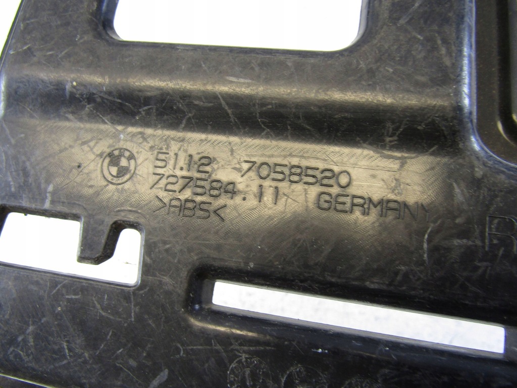 фото №10, Bmw 3 e90 направляющая бампера правый задняя 7058520