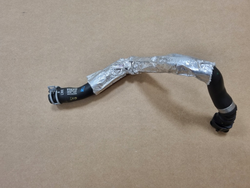 фото №1, Volvo c40 xc40 шланг wąż wody 32339729