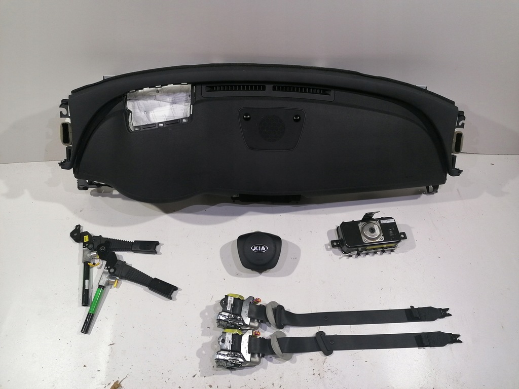 фото №1, Kia sorento 3 iii приборная панель консоль подушка безопасности ремни