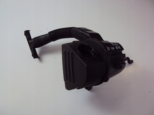 фото №1, Корпус фильтра воздуха audi a1 1.6 tdi 5d 12r