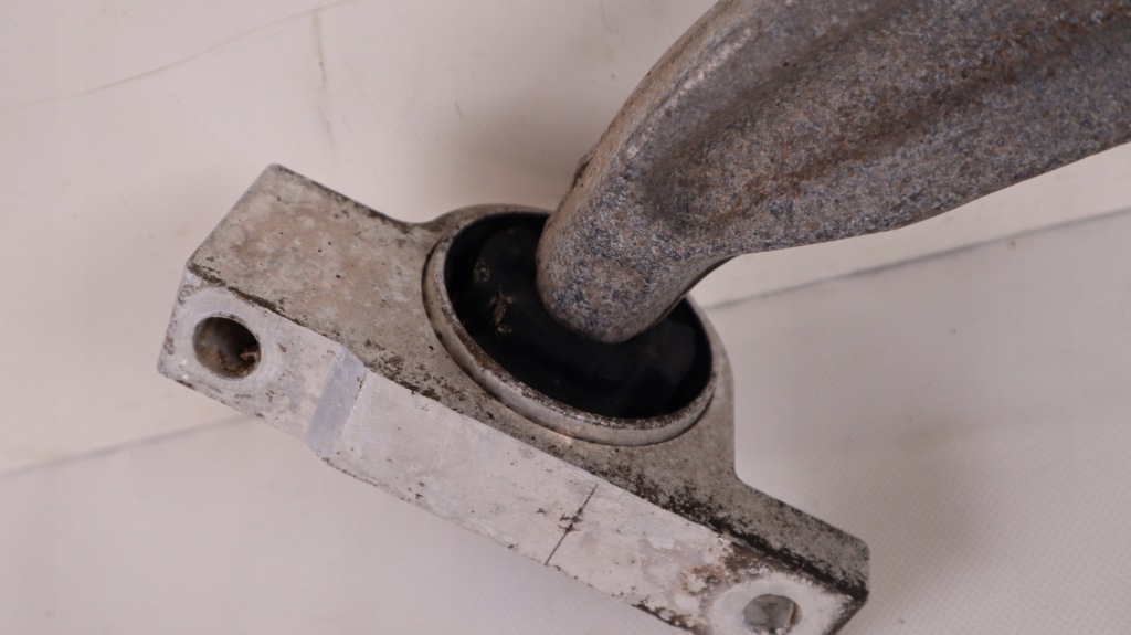 фото №10, Volvo v90 2.0 d4 рычаг левый перед 31360835