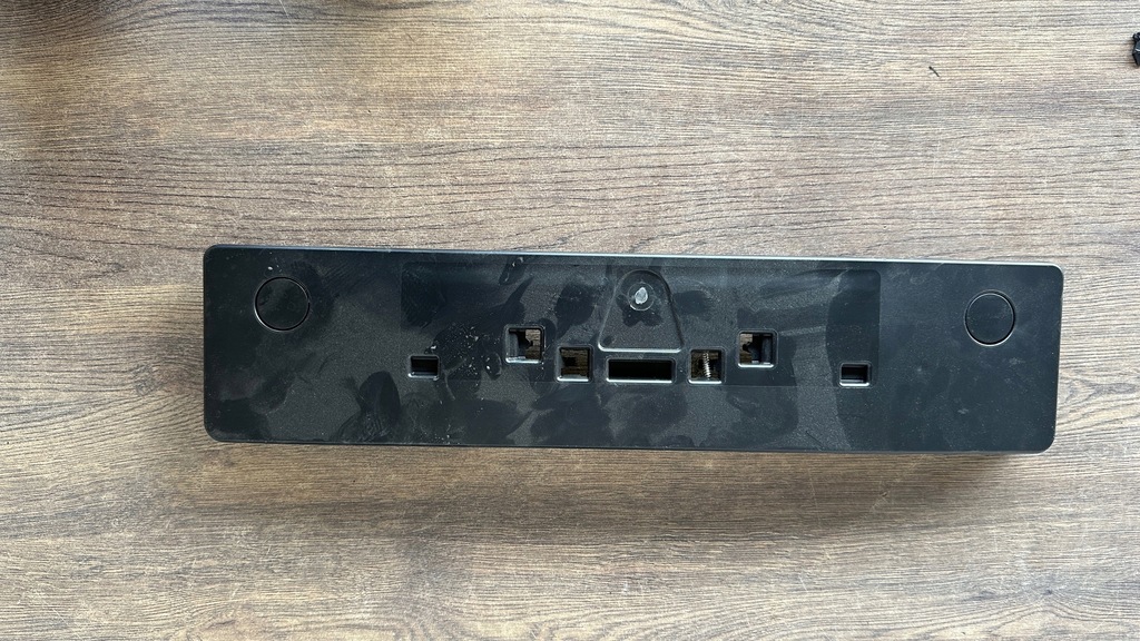 фото №1, Mazda 2 ii підкладка номерного знака реєстраційний rok 2019-2022