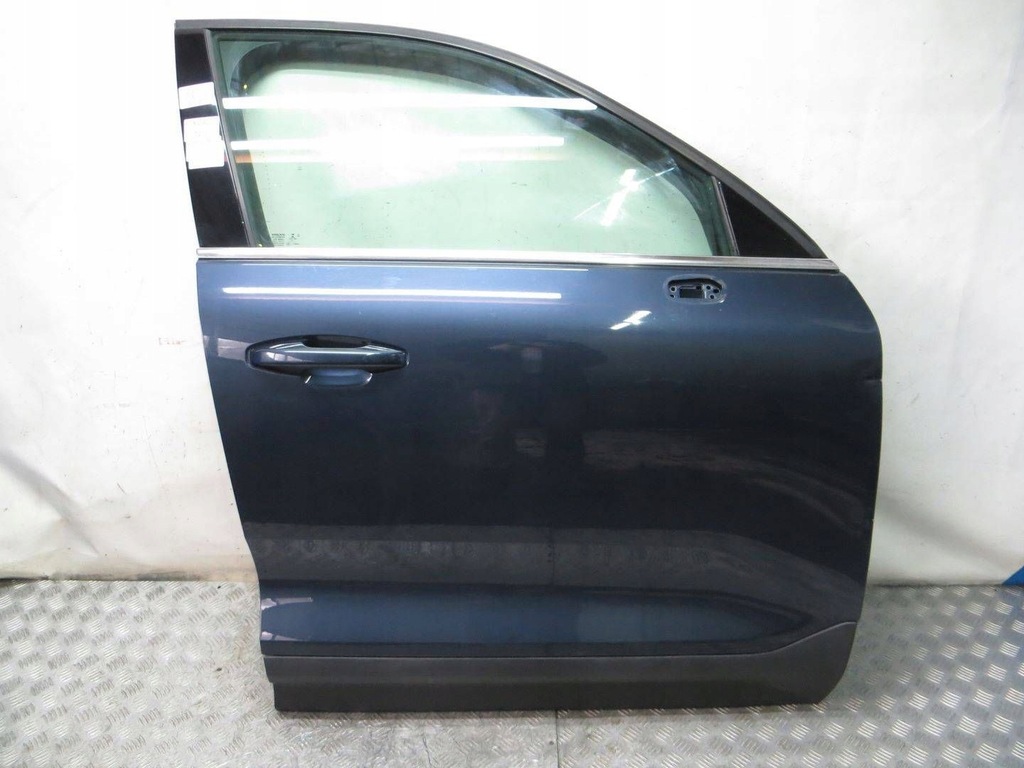 фото №1, Volvo xc40 двері правий перед 723- 17-