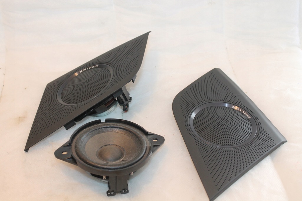 фото №1, Захист заглушка рамка динаміка audi a4 a5 b8 bang