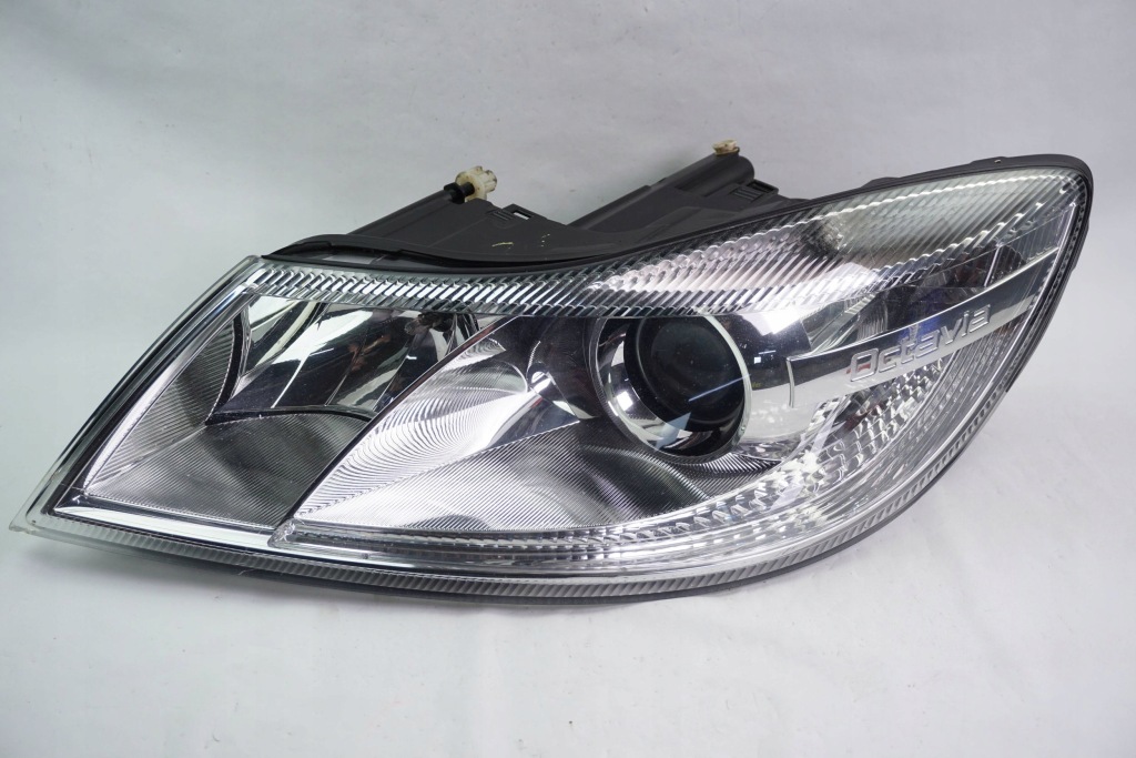 фото №1, Лампа передняя левая skoda octavia ii 1z1941015f