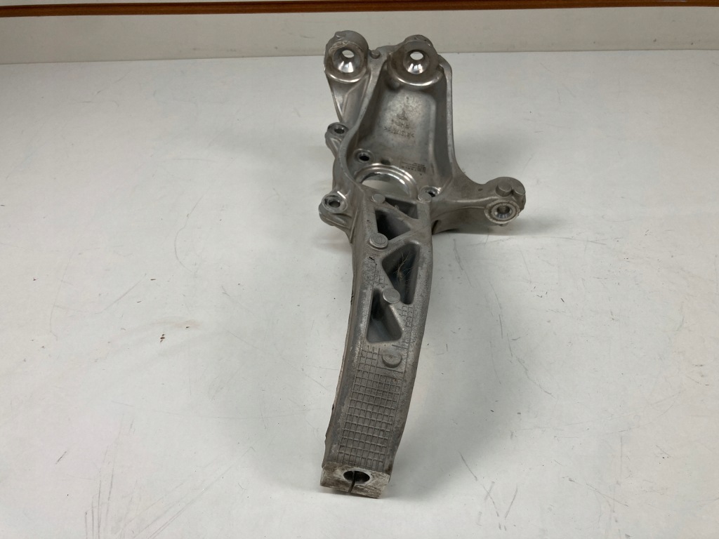 Поворотный кулак правая передняя tesla y Цена