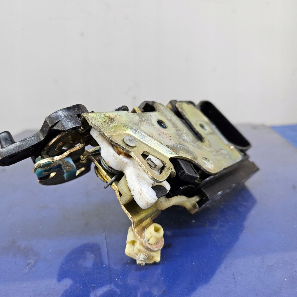 фото №3, Chevrolet aveo t200 замок дверь правый задняя 2pin