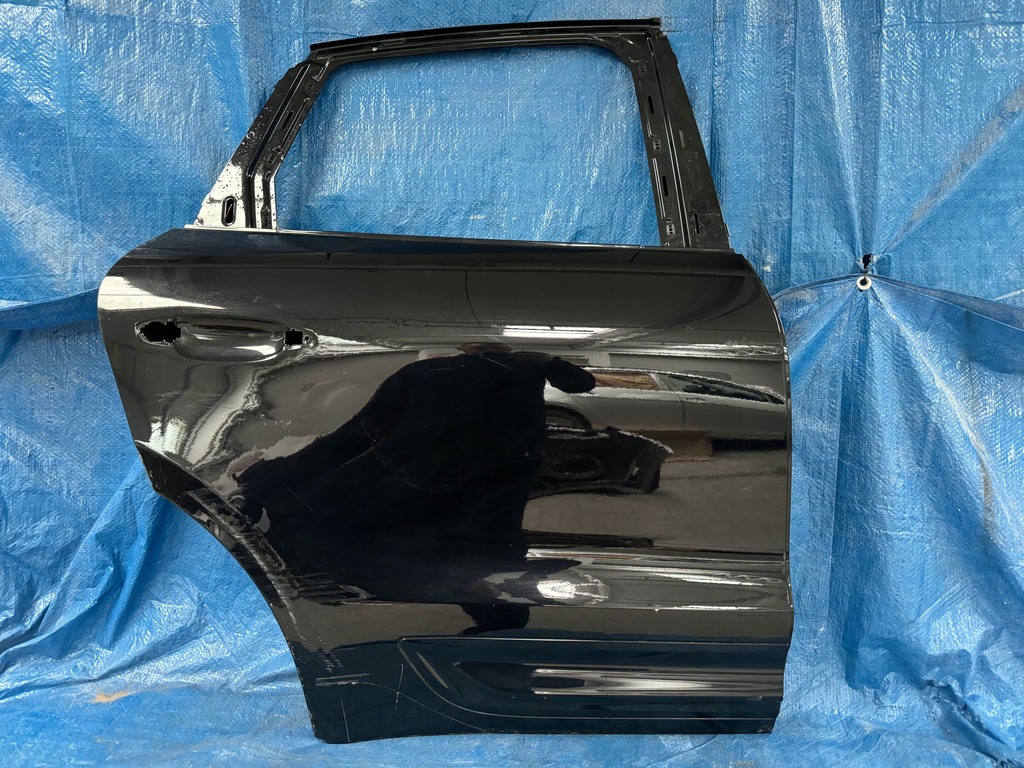 фото №1, Porsche macan праве задні двері