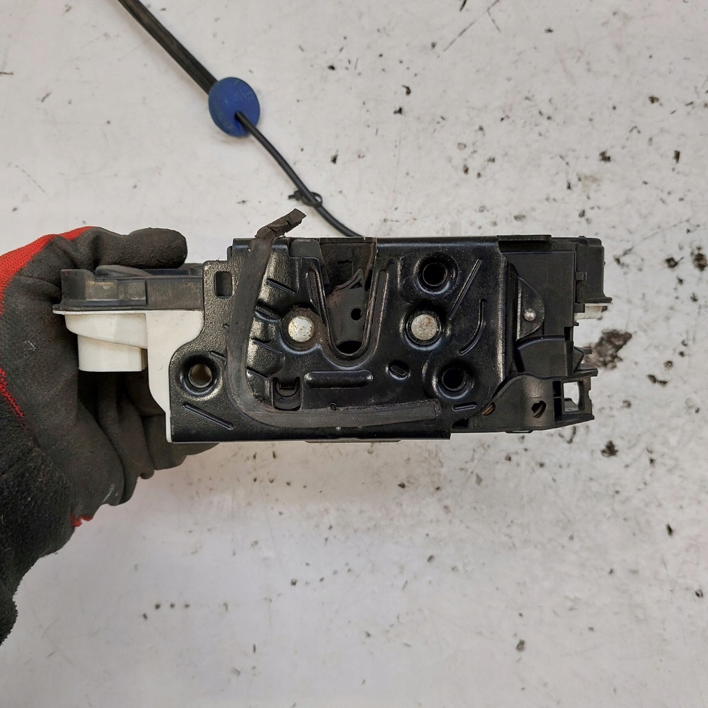 фото №7, Volkswagen vw scirocco 3 замок дверь левый перед 7pin 5n1837015a