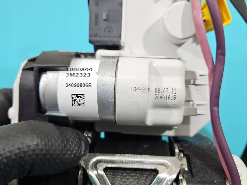 Ремень безопасности перед левое  водителя audi a8 d4 4h 4h0857705a европа в Украине