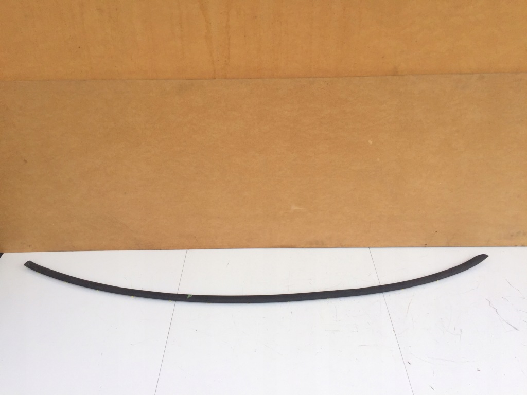 Купити Astra j iv рестайлінг  hb молдинг прокладка поріг права