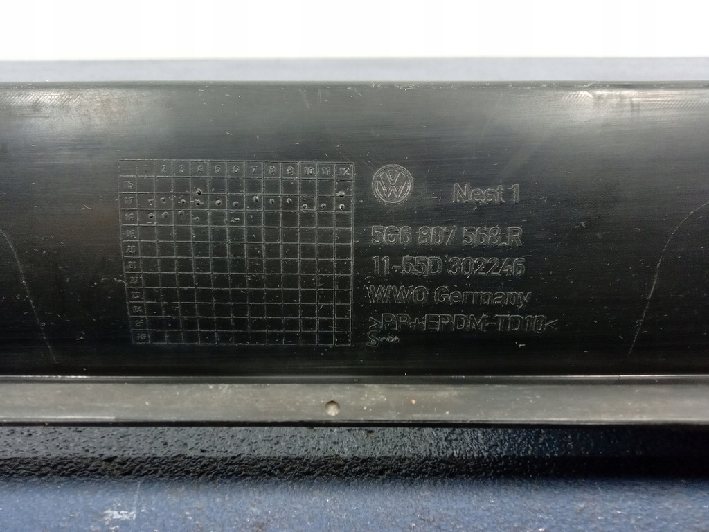 фото №6, Vw golf vii 7 lift молдинг бампера задня 5g6807568r