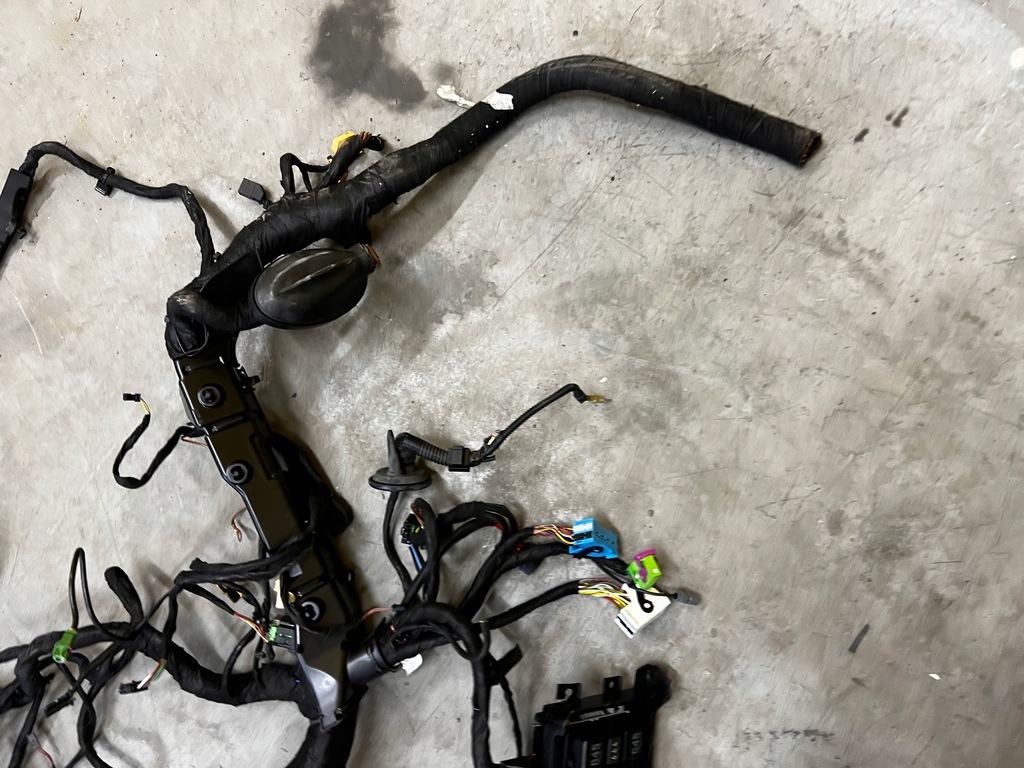 фото №8, Джгут трубопровід коробка запобіжників porsche cayenne 7p5 lift 4.2d