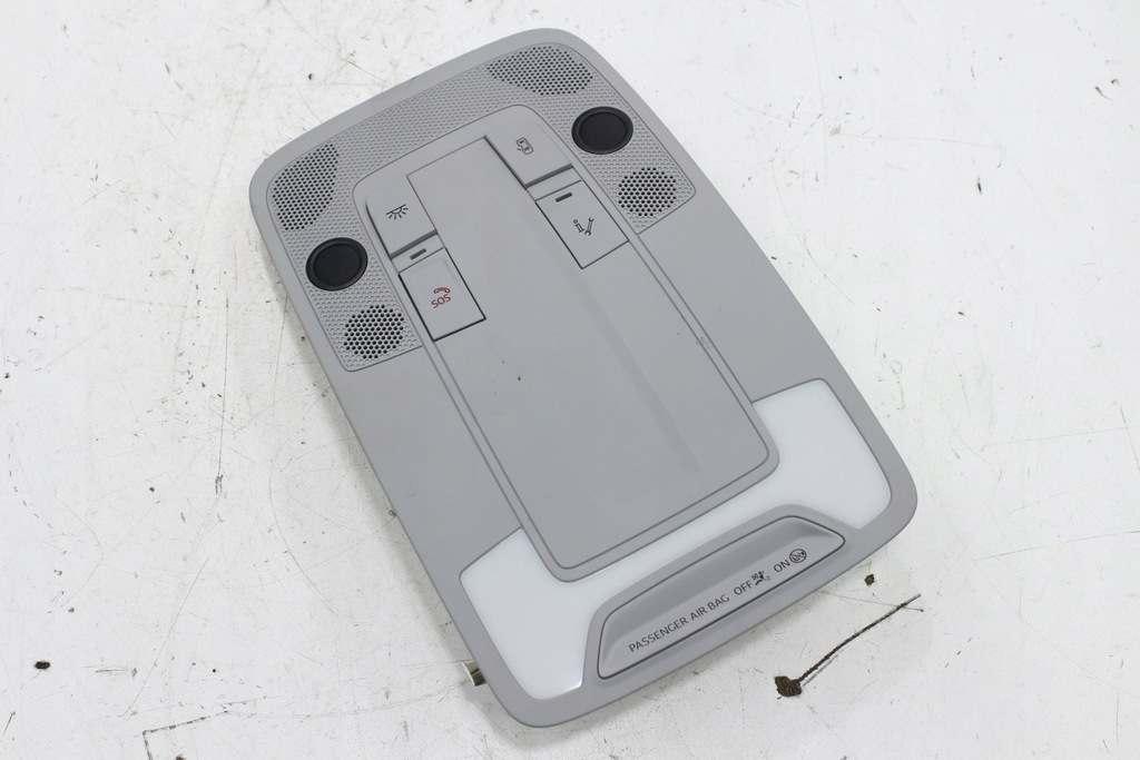 фото №1, Лампа потолочный освещение audi a1 82a