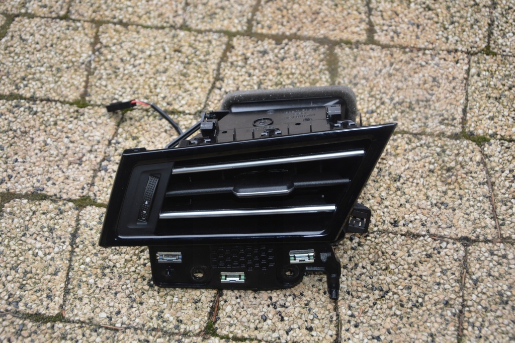 фото №6, Решітка обдув ліва vw passat b8 3g1819701e