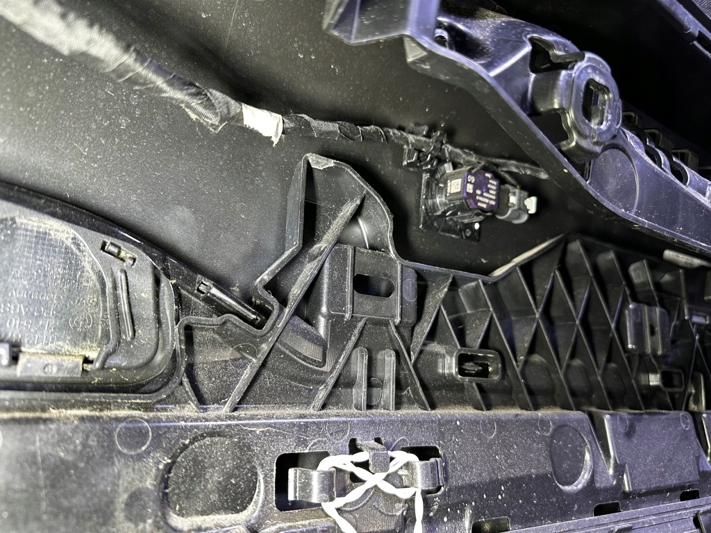 фото №15, Bmw 5 g30 lci m5 f90 m-pakiet kompletny бампер задний 475 black sapphire