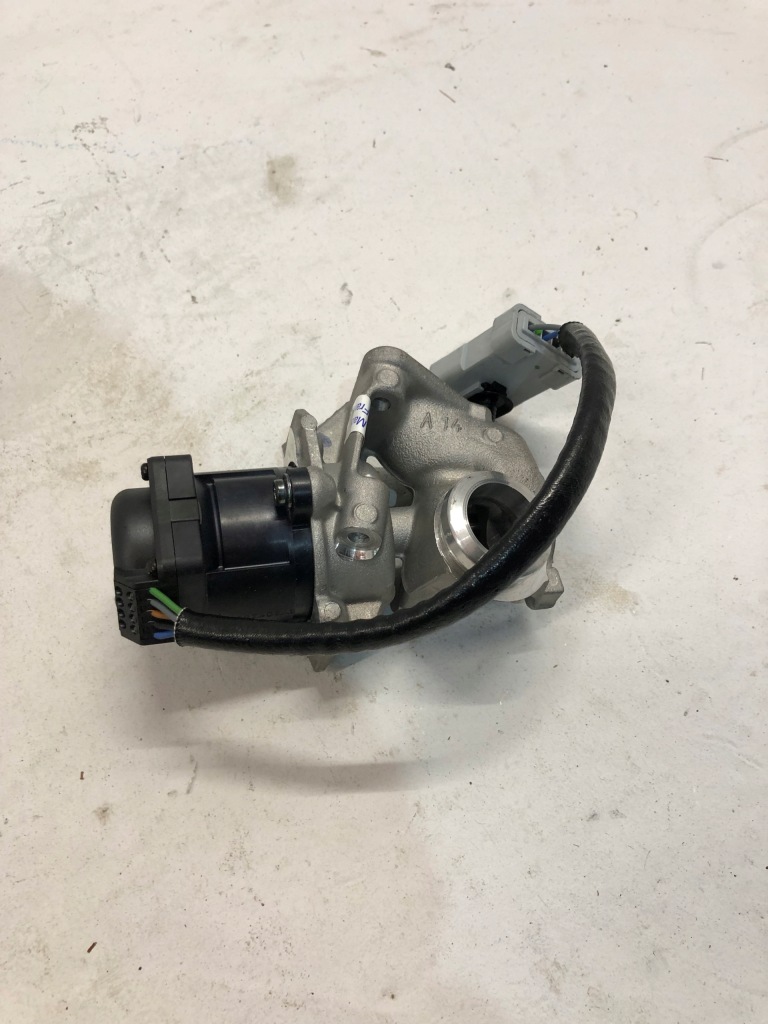 фото №3, Volvo c30 s40 v50 клапан egr