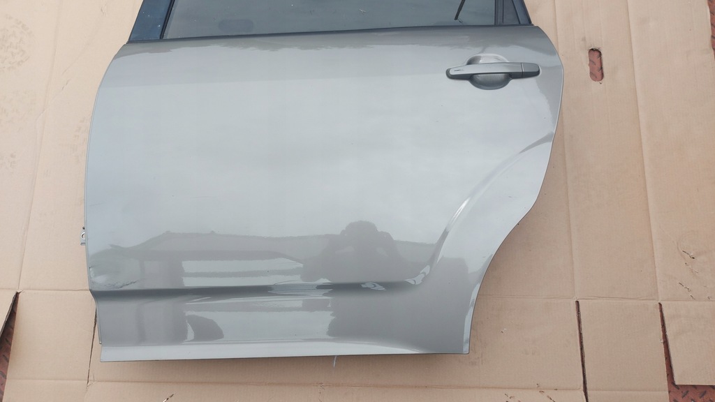 фото №1, Двері лівий задня toyota corolla verso ii 04- 1c3