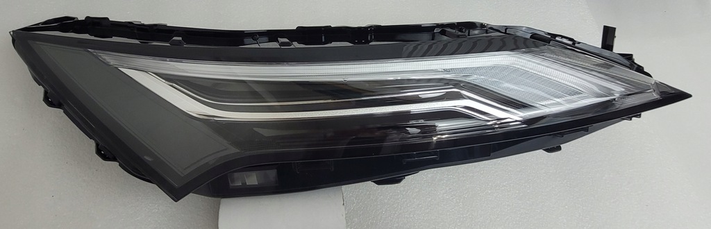фото №1, Лампа правая верхний full led nissan x-trail t33 iv rogue 2021-