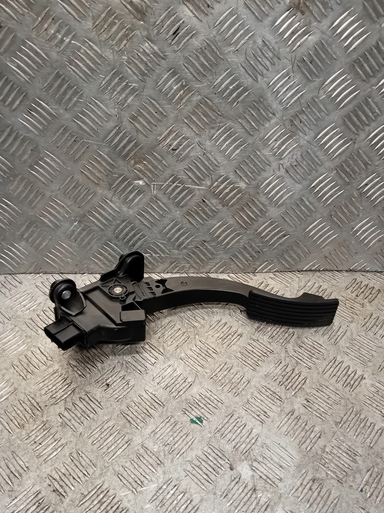 фото №1, Outlander iii 3 педаль газа 1600a116