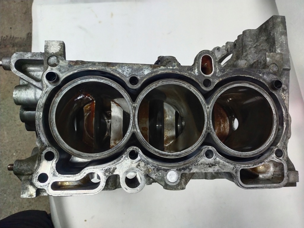 Subaru legacy outback 3.0 h6 блок двигателя ez30 Киев