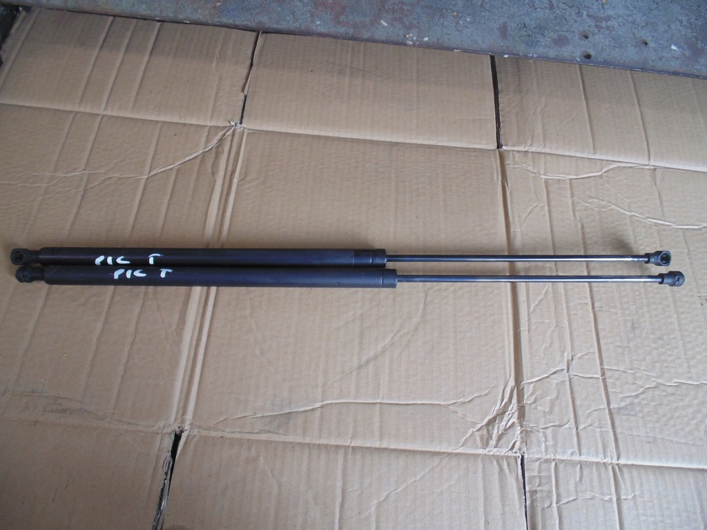 фото №1, Привід амортизатор багажника xsara picasso