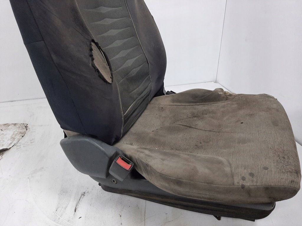 Renault premium euro4 10800cm3 07r сиденье пневматический левый водителя Оригинал