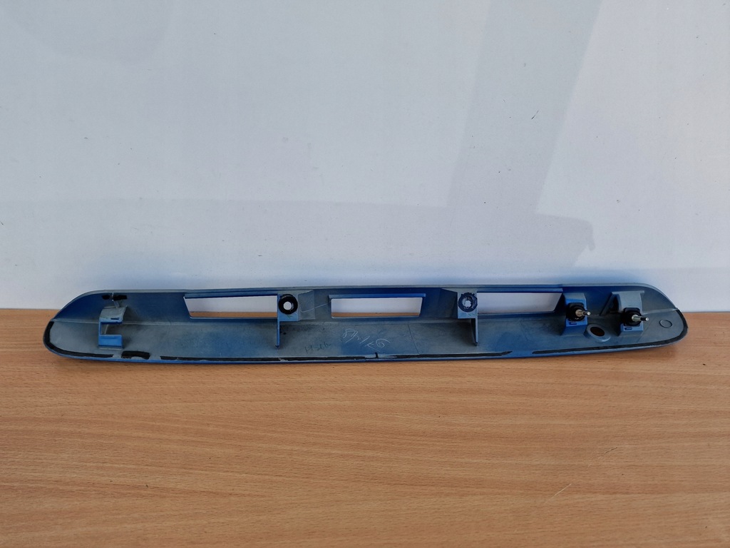 фото №2, Mazda premacy накладка молдинг освещение крышки задняя