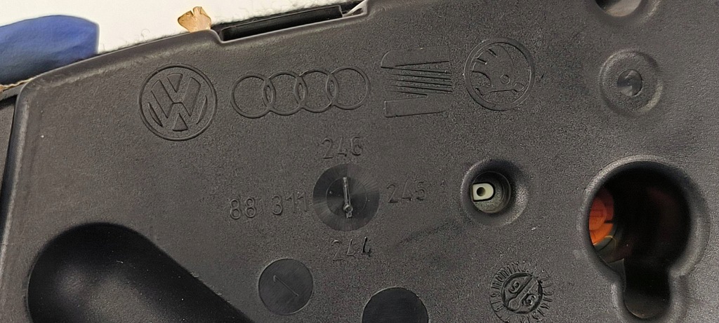 фото №8, Счетчик приборная панель 8l0919860a audi a3