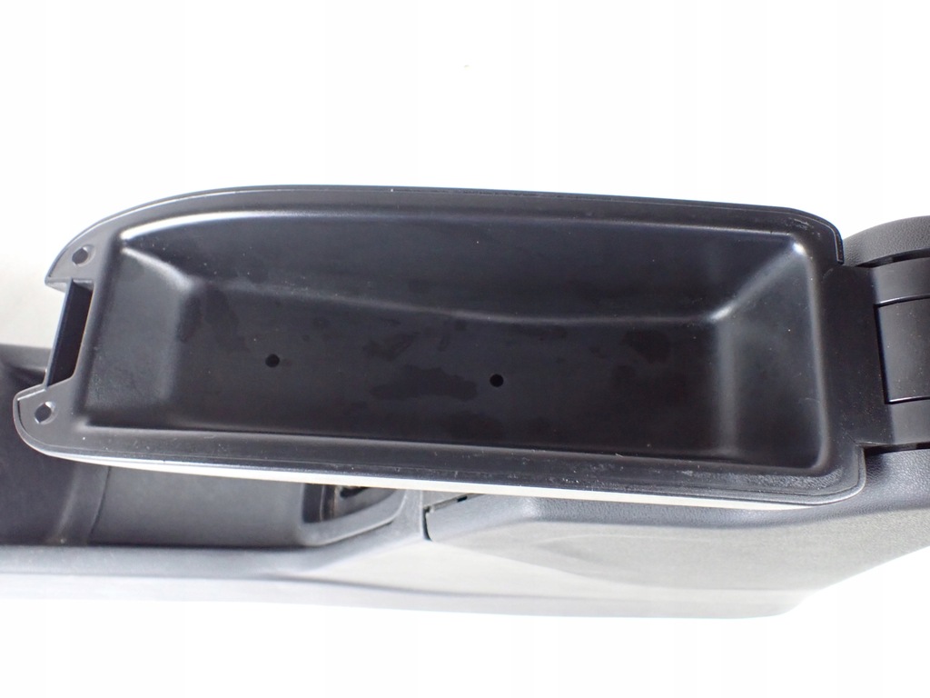 фото №8, Подлокотник туннель средний citroen ds3